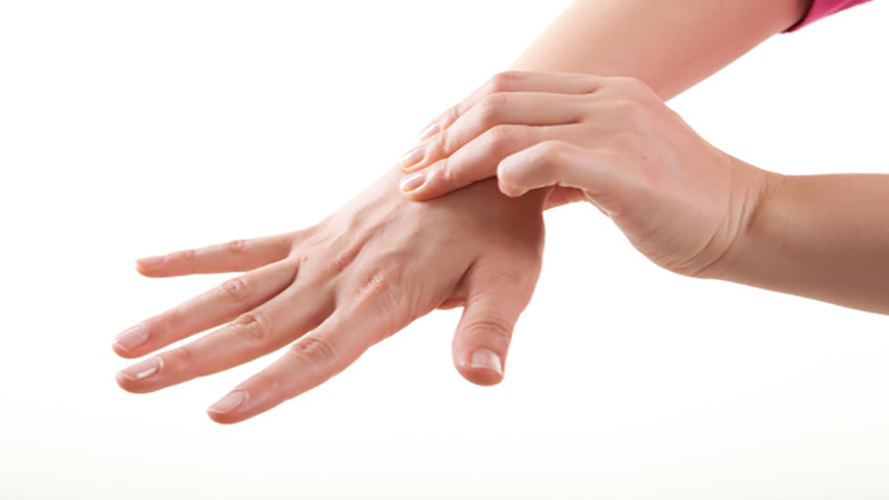 متخصص طب فیزیکی و توانبخشی اصفهان | کیست مچ دست و دلایل آن